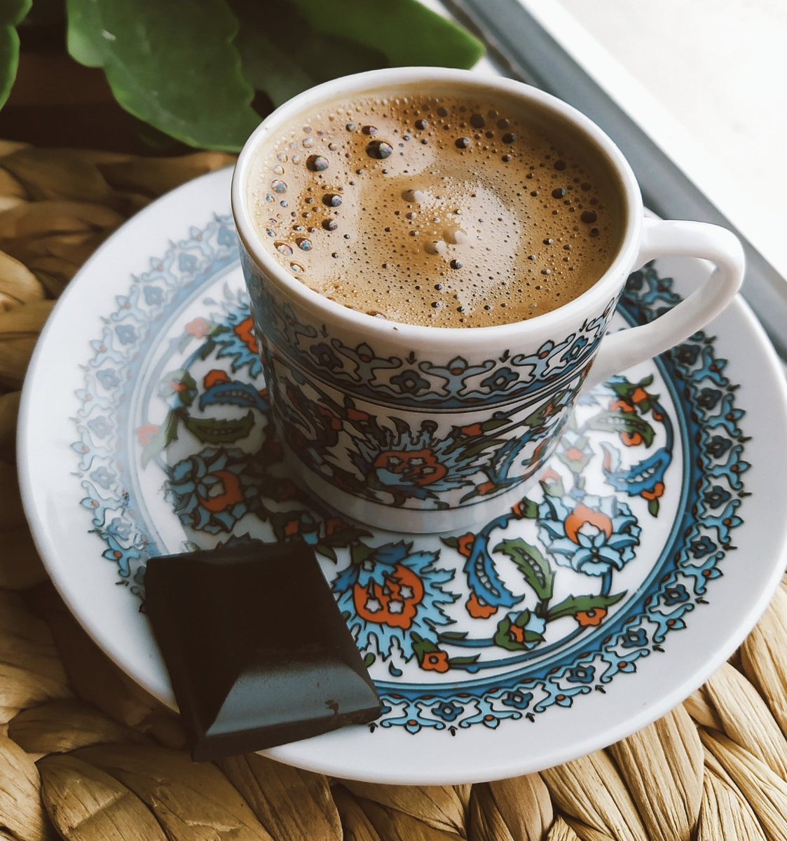 etginlik's tweet photo. Yaşar Dağtekin, 20 yıldır Antalya'da kahve fidesi yetiştirmek için çabalıyor.

"Türk kahvesini Türk toprağında yetiştirme hayalim vardı. Gerçekleştirdim." https://t.co/MIq3WsSl0Z