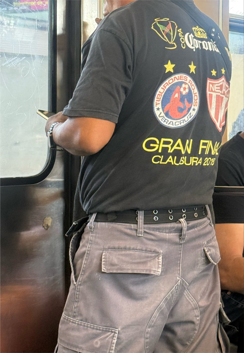 PabloooFV's tweet photo. y este CHAD??? https://t.co/6EECBPNYRe