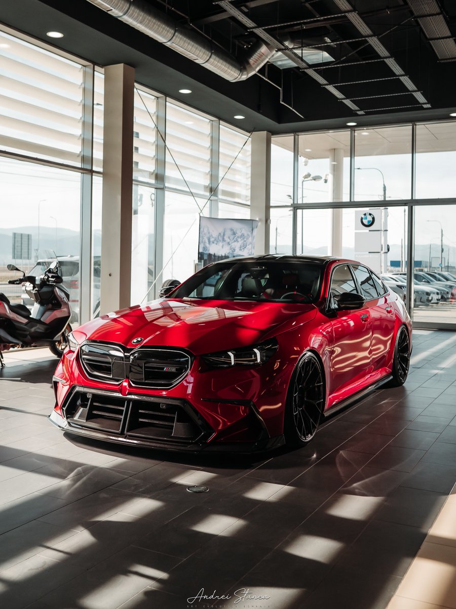 ApexDistrictX's tweet photo. BMW M5 https://t.co/rZN7Mo3Axh