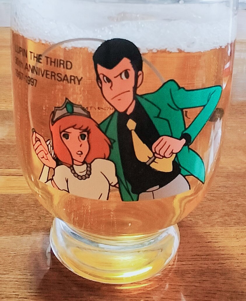 elvis0713's tweet photo. おはようございます
今日も黒ラベル＆ざぶねこちゃん
熊本心配だけどナイスな朝ではある
歩けないけど…^^; https://t.co/pIuMUddXnF