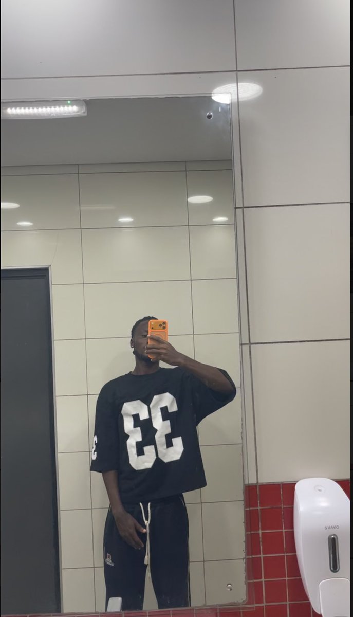 iamdubai4real's tweet photo. Wyd https://t.co/NOHRcAEZ4Y