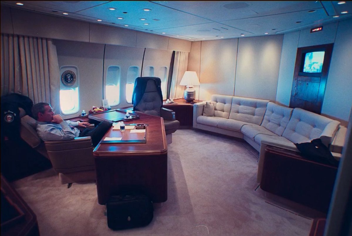 TheBushArchive's tweet photo. President George W. Bush on Air Force One during September 11th 2001. https://t.co/MEoin9ttEo