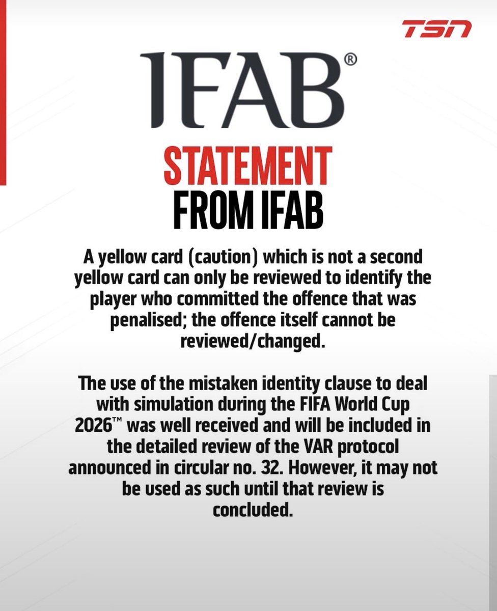 BeckyJamesp0dm's tweet photo. Makanya jangan cuma baca headline. Literasi itu penting.

Di dokumen yang sama, IFAB memang menjelaskan protokol VAR yang berlaku. Tapi IFAB juga menulis bahwa interpretasi yang digunakan FIFA selama Piala Dunia 2026 “was well received” dan sedang ditinjau untuk dimasukkan ke protokol resmi.

Yang lebih menarik, kasus yang sama sudah lebih dulu diterapkan di laga USA vs Paraguay (Almirón).

Kalau yang benar-benar dipermasalahkan adalah aturan, kenapa yang dijadikan headline justru hanya Argentina vs Swiss? Kenapa kasus USA vs Paraguay tidak dibahas?

Jangan berhenti di judul. Baca dokumennya. Baru ambil kesimpulan.