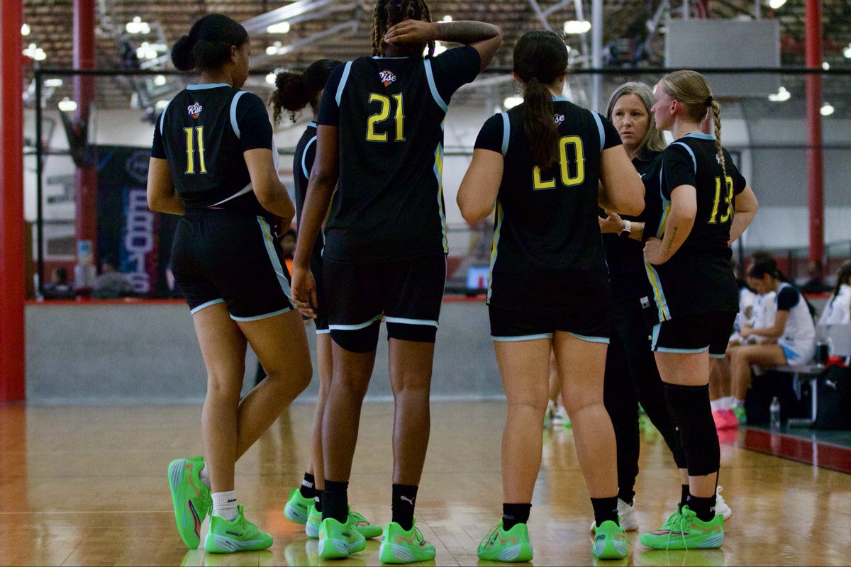 tiana_2027's tweet photo. As my aau career comes to a close I want to say thank you to everyone who was a part of my journey. I couldn’t have picked a better team for this last ride. Thank you to Coach Cap and Coach V for believing in me and taking good care of me this season. @teamrisebball @itscoachv_ https://t.co/uqzLUVLJg8