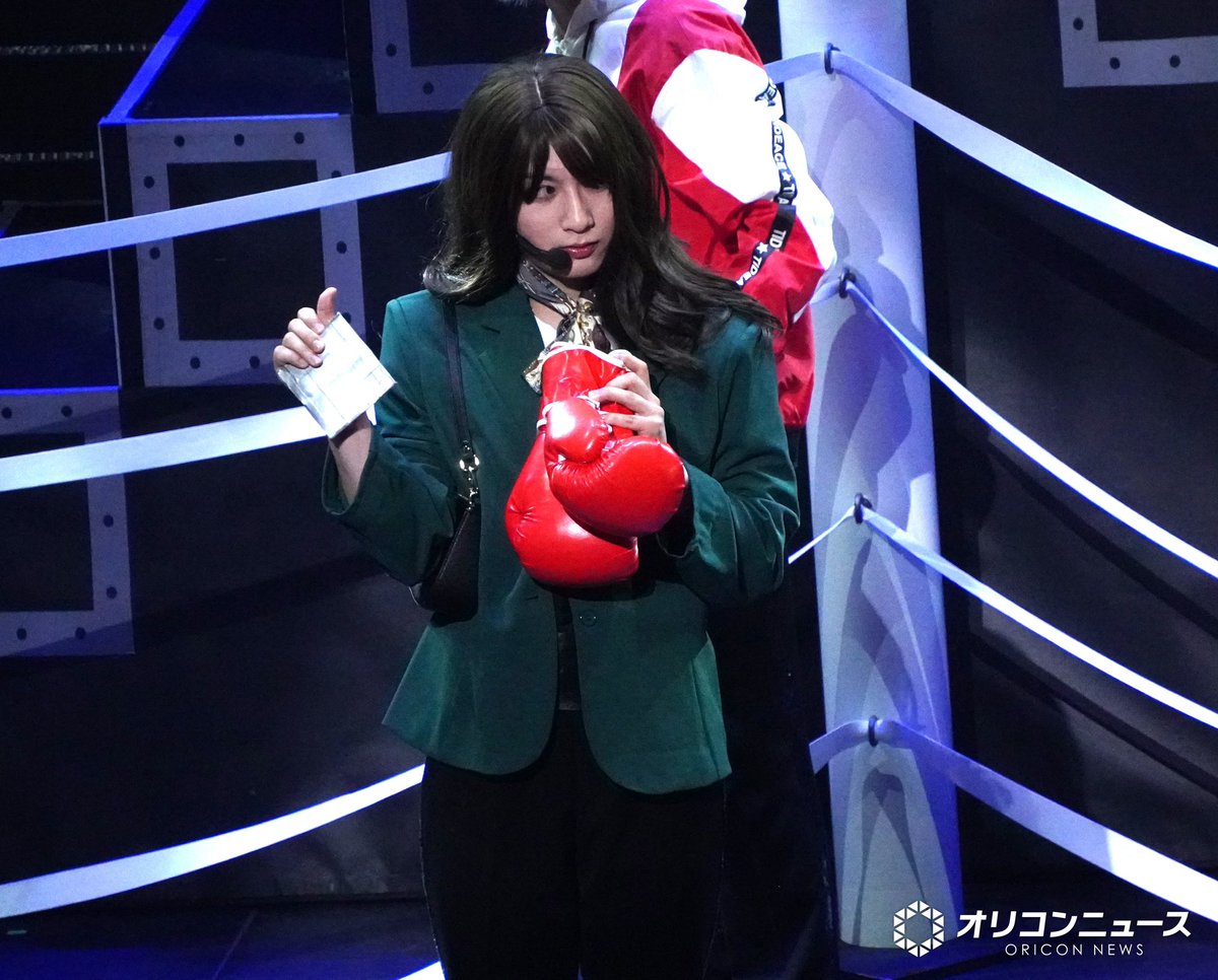 alknpmgmg's tweet photo. てか普通に夏のコンサートレポ写真としてあり得ないラインナップだからｗｗｗｗｗｗ https://t.co/dLVwFtDgXw