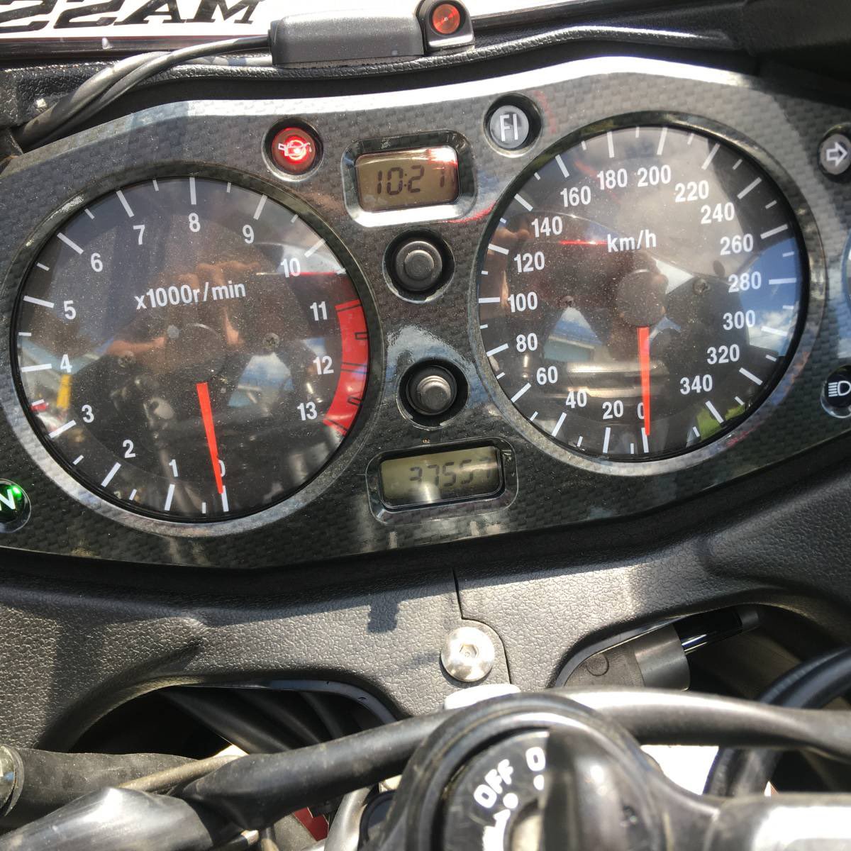 est_ship4's tweet photo. @nera_tninkms はい、規制前にギネスに載ったバイクのスピードメーター https://t.co/qlBtaOkfle