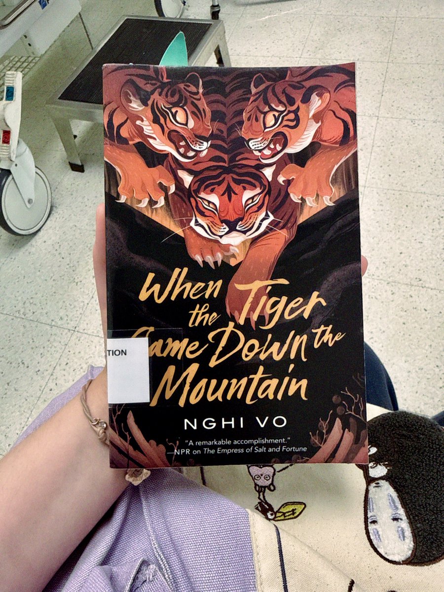 libraryofawilix's tweet photo. I did manage to stop doomscrolling and read a bit while I waited at the doctors https://t.co/fRIyKBZNMb