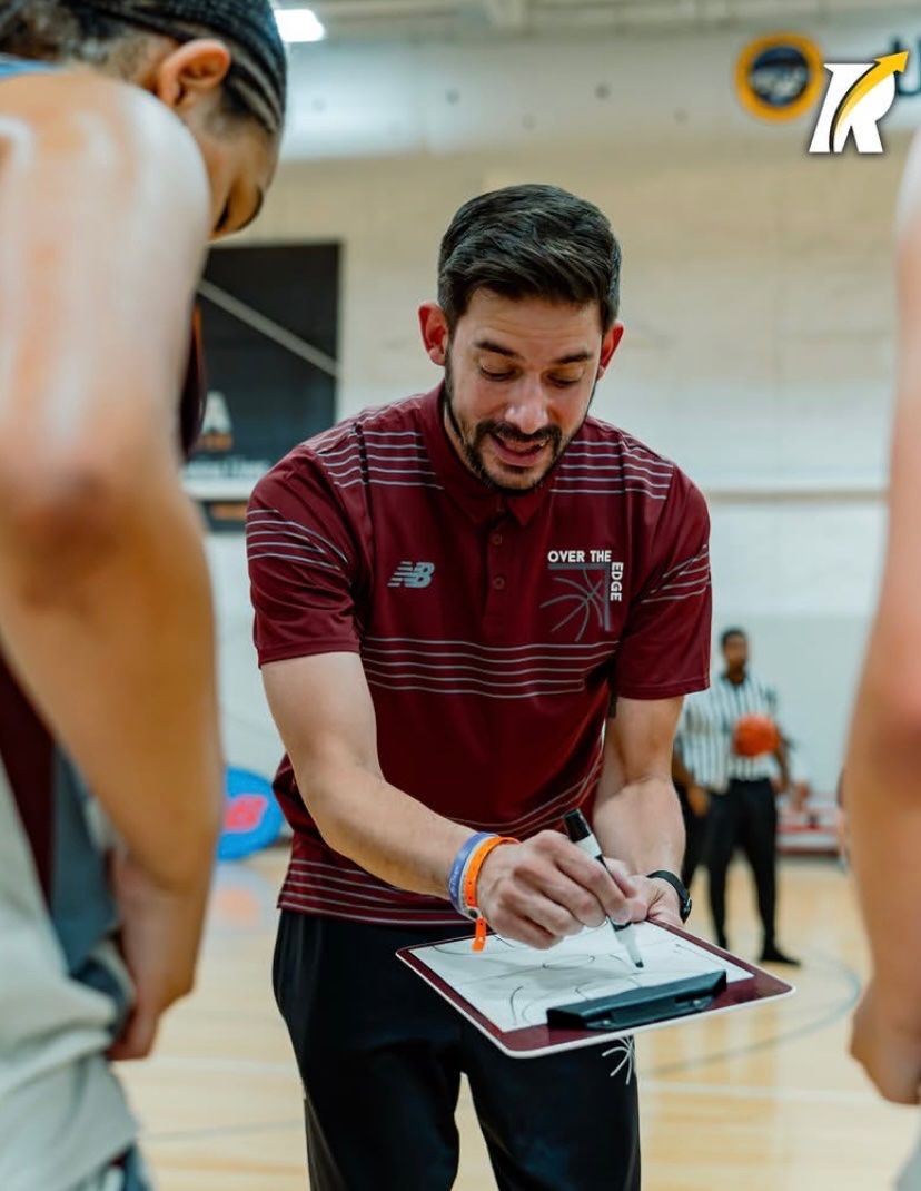 otehoops's tweet photo. “In basketball, as in life, true joy comes from being fully present in each and every moment, not just when things are going your way”.
#OverTheEdge #XTrends #TrendingNow #aau #basketball #chicago #ladyp32 #revocruit #newbalance #newbalancebasketball https://t.co/8aVMa5dlDn