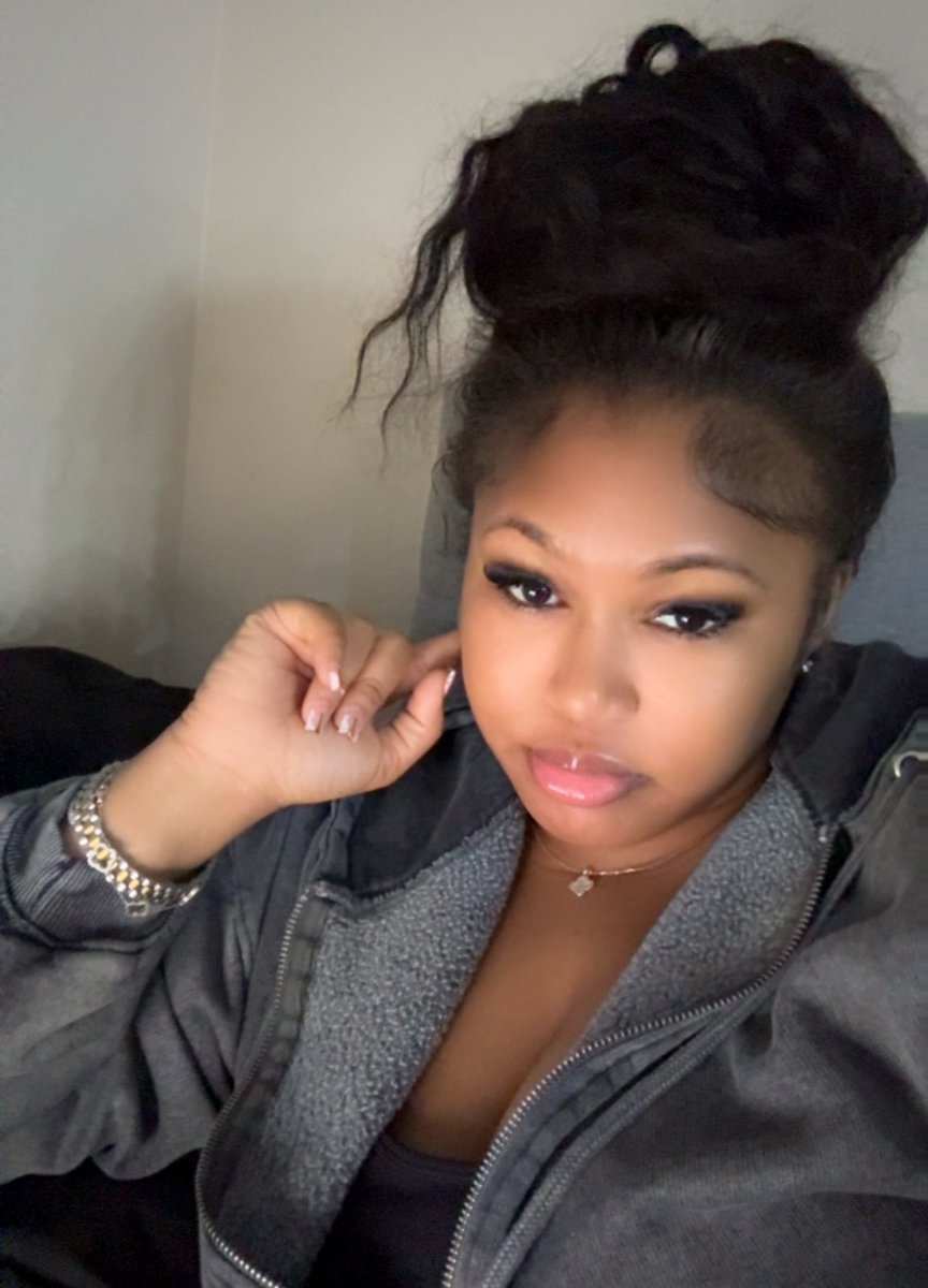 cocochantele's tweet photo. homebody until further notice 😙 https://t.co/6Q2ETYQOhw