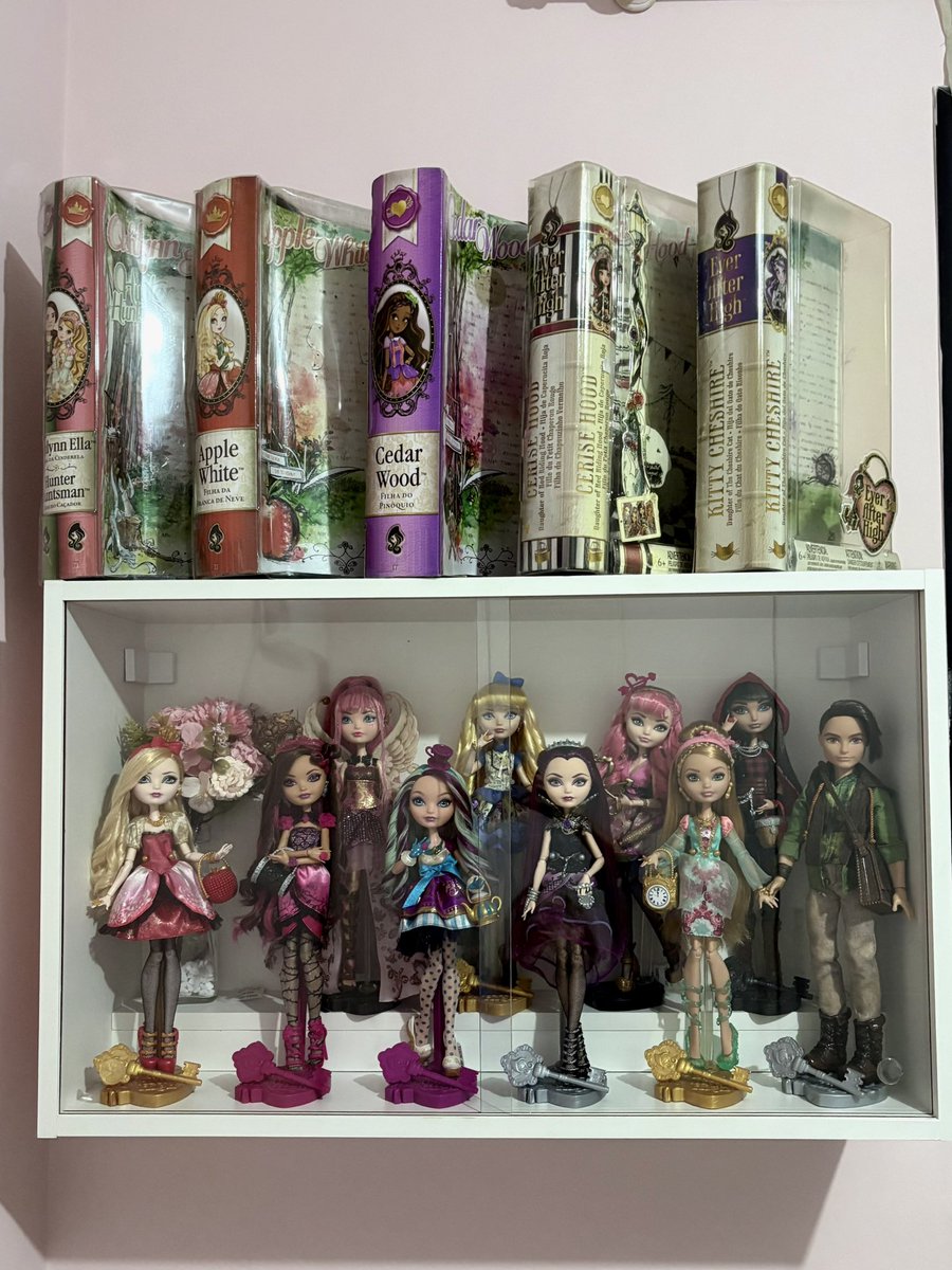 bambiiieye's tweet photo. Deve ter uns 250 reais nessa foto https://t.co/aOuy1V5yz5