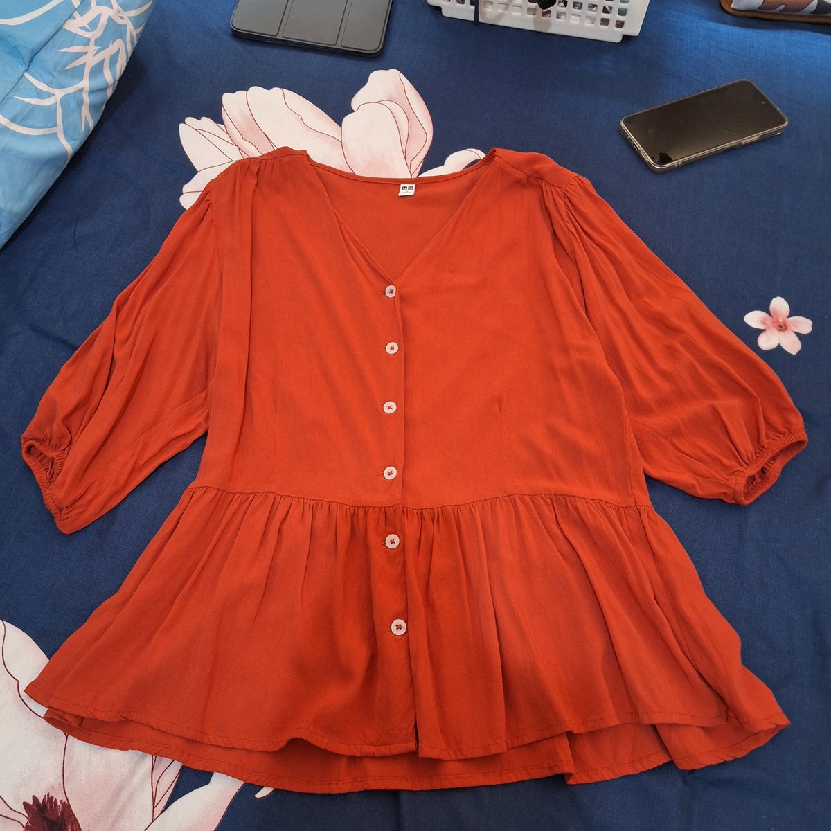 prelovedpurple2's tweet photo. Uniqlo size M, baju terracotta 45rb https://t.co/oHuEPUcQ5M