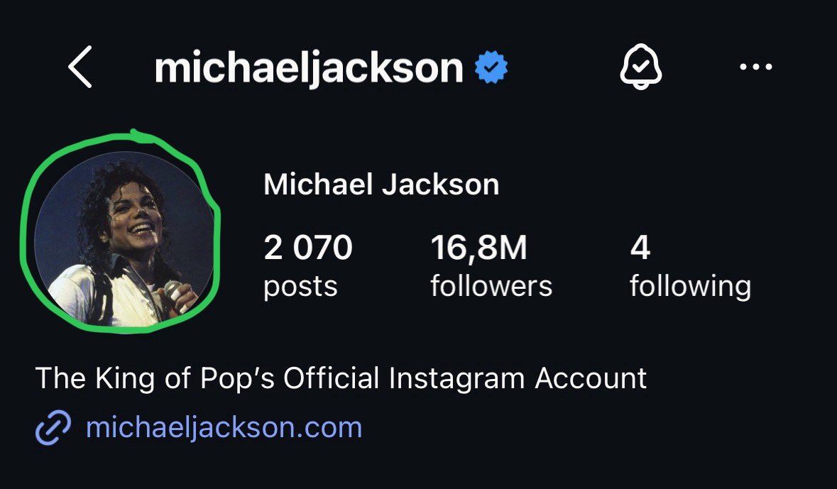 diirtydianas's tweet photo. I GOT ADDED TO MICHAELS CLOSE FRIENDS STORY😭😭😭❤️❤️❤️❤️ https://t.co/PKS00odBhb