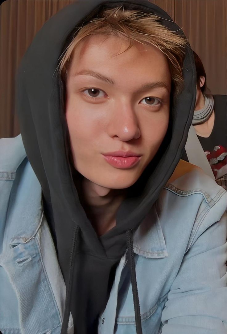 honneybaei's tweet photo. @eomjjunz Done w the rules yuppp<3
Makasih udh adain GA ini kk🫶,, semoga sehat selalu dan banyak rejeki ny~~
Bingung bgt mau pilih foto Martin yang mana karena mantep semua, his sooo attractive, he reason why im being a coer right now, sehat² uri leader✨️ https://t.co/byn2UimTNZ