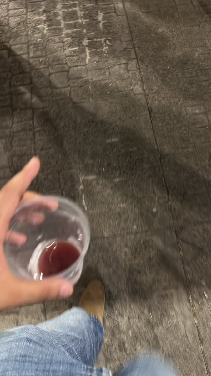 CesarHuesca12's tweet photo. Me chingue un 12, me bese con la que me gusta, no desperté crudoy me chingué un caldito de camarón, life is good https://t.co/mgE6WCHGIf