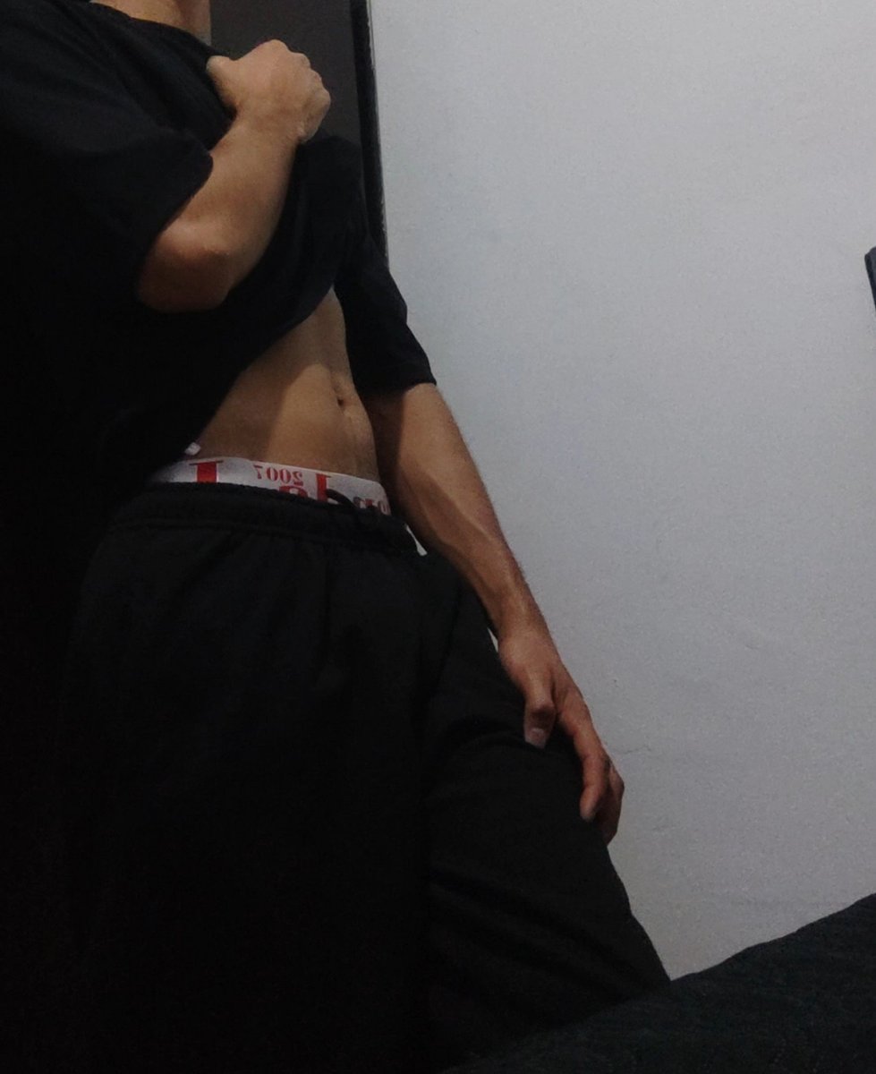 YeiderstivenPa1's tweet photo. #neiva #nosvemos #cortijo #sexo ? https://t.co/7rMG7KPsMY