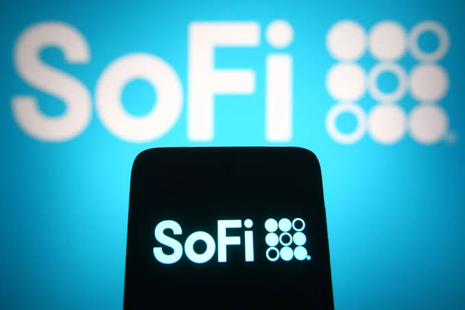 TheETFTracker's tweet photo. Here are ETFs that directly track SoFi $SOFI using different strategies that you should know about ahead of earnings tommorow:

Direct single-stock exposure:
$SOFA Direxion Daily SOFI Bull 2X ETF - 22.49% weighting
$SOFX Defiance Daily Target 2X Long SOFI ETF
$SOFY Harvest SoFi Enhanced High Income Shares ETF

High-Concentration Fintech/Thematic:
$FINX Global X FinTech ETF - 4.08% weighting
$STBQ Amplify Stablecoin Technology Leaders ETF - 4.19%
$ARKF ARK Fintech Innovation ETF - 3.41%
$BUZZ VanEck Social Sentiment ETF - 2.66%
$GRNJ Fundstrat Granny Shots US Small & Mid-Cap ETF - 1.83%
$MILN Global X Millennial Consumer ETF - 1.25%

Broad Market (largest holders by volume):
$VTI Vanguard Total Stock Market ETF - 40.75M shares
$VBK Vanguard Small-Cap Growth ETF - $304.8M held
$VXF Vanguard Extended Market ETF - $263.91M held
$IWR iShares Russell Mid-Cap ETF - $86.74M held

Also worth noting: SoFi's stock is held across 159 total US-traded ETFs, with most broad-index funds keeping weightings under 0.5%.

Disclosure: Direxion is a WOLF Financial partner. This post is for informational purposes only, not investment advice. Always read a fund's prospectus.