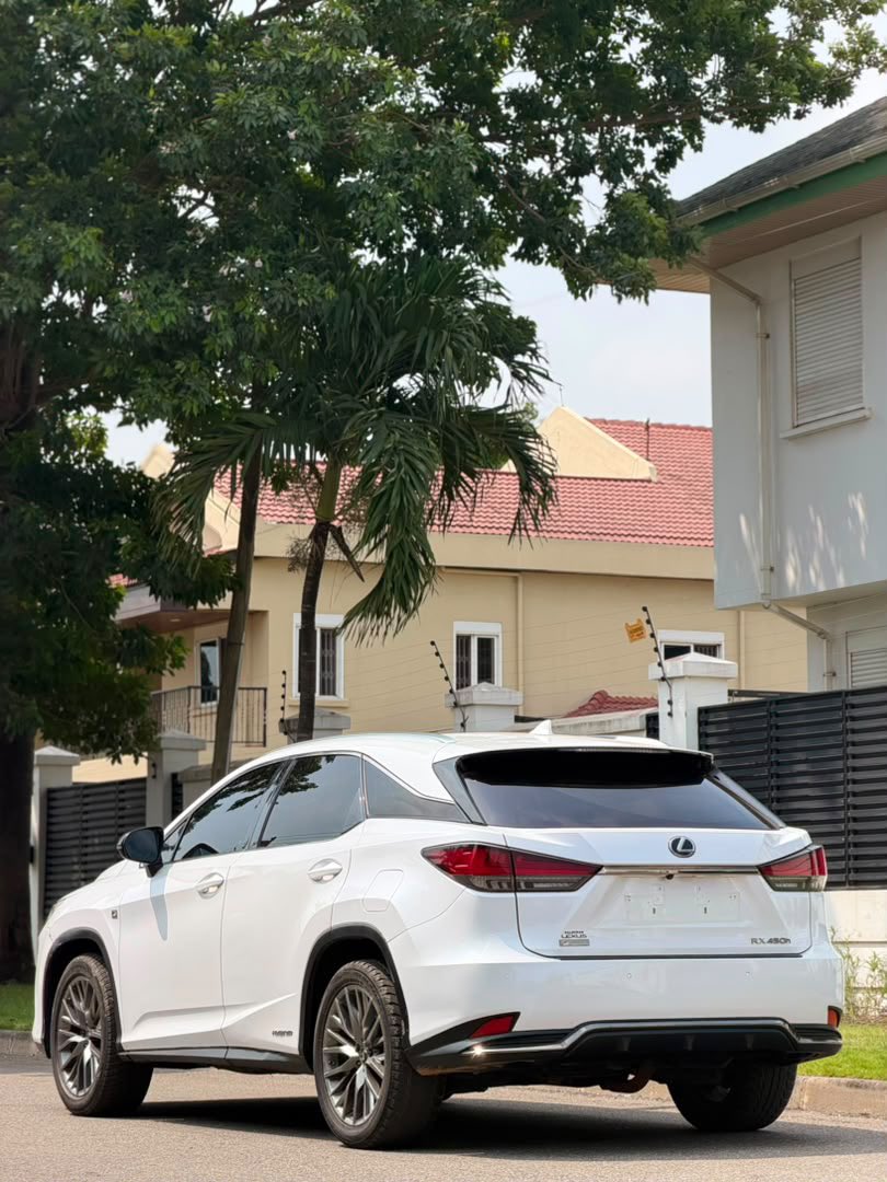 fourthspeedgh's tweet photo. Lexus RX450h 
2020 model 
Keyless Entry/Start
Panoramic roof
Infotainment system
Rear view camera
Leather seats
Heated/Ventilated seats

Price:¢600,000ghc negotiable 

Call / WhatsApp: +233593922214

📍Accra, Ghana 🇬🇭 
#fourthspeedmotors #automobile https://t.co/evSI7Xa4Lv