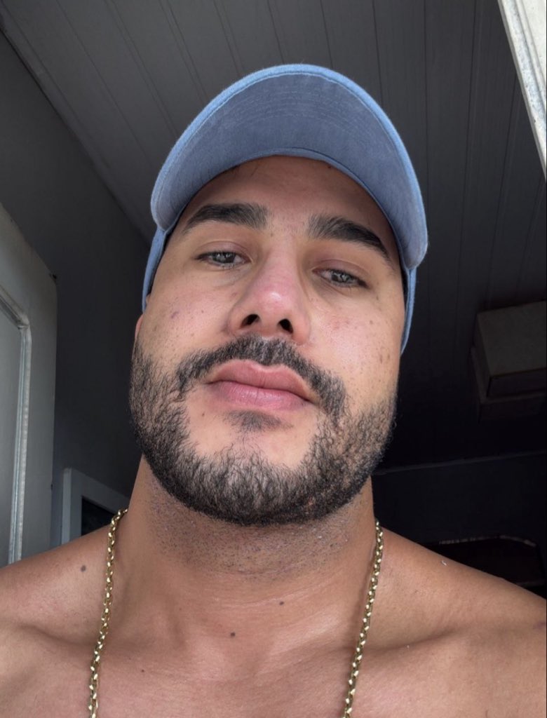 sigiloo023's tweet photo. Vitor Andrade ex da Poline… https://t.co/jRss1J7pK5