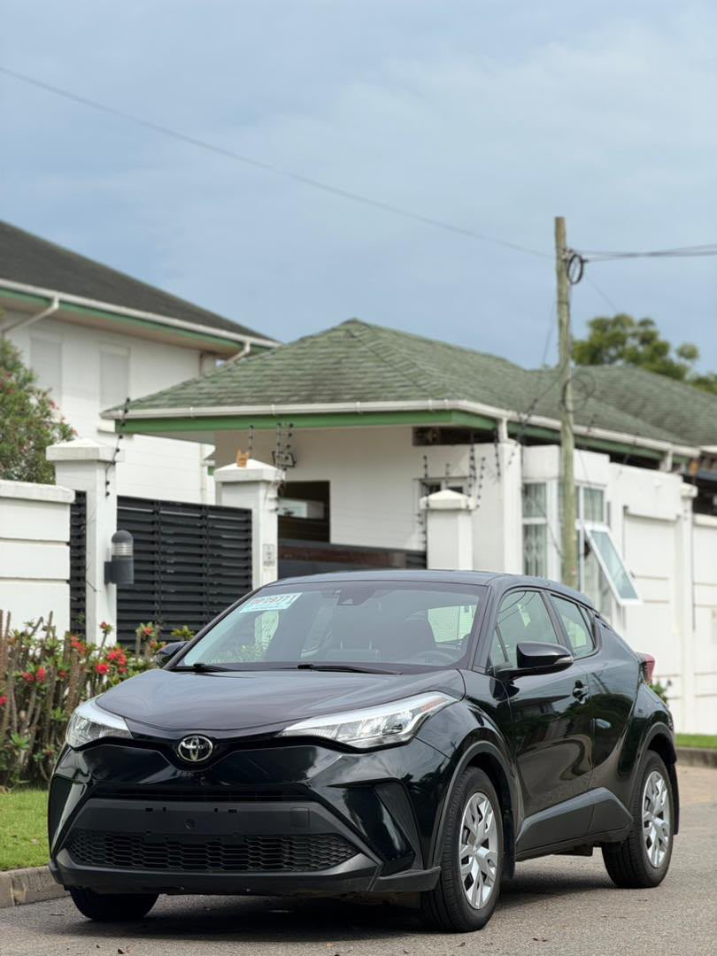 fourthspeedgh's tweet photo. Toyota CH-R XLE 
2022 model
Key start
Fabric seats
Touch infotainment system 
Rear view camera 
Lane keeping assist system 
Pre-collision alert system

Price:¢305,000ghc negotiable

Call / WhatsApp: +233593922214
Accra, Ghana 🇬🇭 
#fourthspeedmotors https://t.co/mQkiOOfuV3