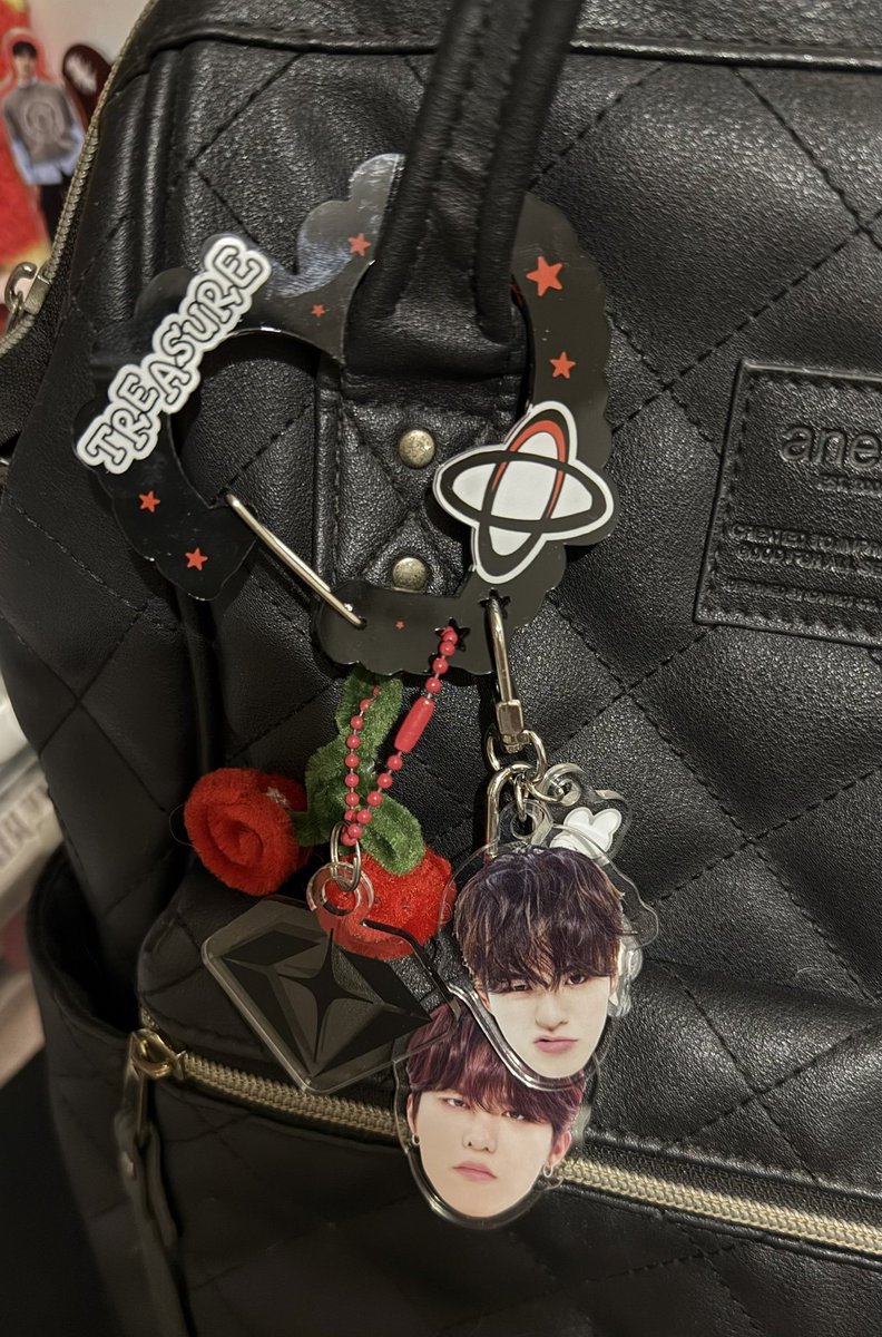 Aghniaafaza's tweet photo. [GO INA🇮🇩] OPEN PO NEW WAV CARABINER by @1421cart_ 🇵🇭

💵 Est 55k - 60k dp 30k
✅ Bisa pilih versi carabiner
✅ Bersih INA
❌ exc pack &amp; adm 🍊

⚠️ Close Malam Ini ⚠️

📍GO dom Jatim
📩 DM for keep slot

t. Trsr hyunsuk jihoon yoshi junkyu jaehyuk asahi haruto jeongwoo junghwan https://t.co/oF5piYNjZL