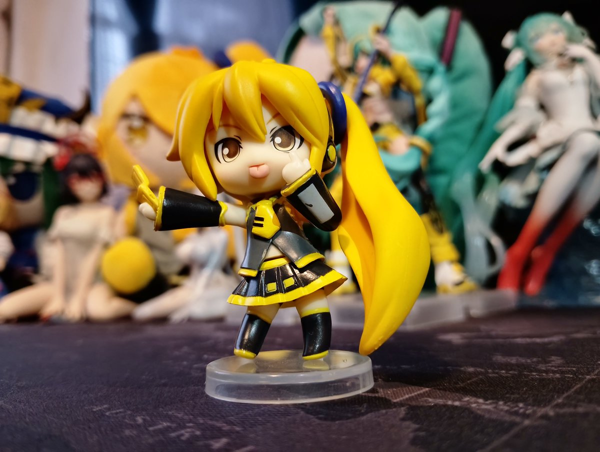 neko_soldier_42's tweet photo. ¡Después de años de búsqueda, finalmente llegó mi Nendoroid de Akita Neru hoy! 

#AkitaNeru #亞北ネル https://t.co/dan9brFnZg