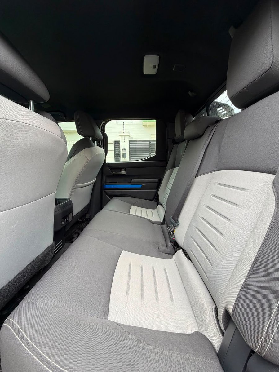 fourthspeedgh's tweet photo. 2025 Toyota Tacoma TRD Off-Road 
22,000miles
Keyless Entry/Start
Fabric seats
Touch infotainment system
Rear view camera
Parking aids
Wireless charging pad
Various drive modes

Price:¢Gh¢1,000,000 negotiable 

Call / WhatsApp: +233593922214
📍Accra
#fourthspeedmotors #automobile https://t.co/KntJrfP2Tw