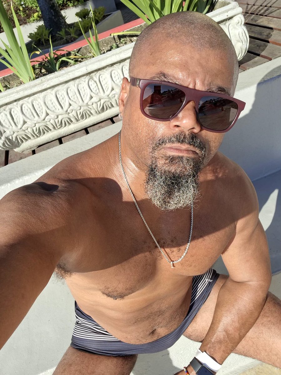 LL197743's tweet photo. Mô, tô queimadinho... 😈 #teve #pretao #seu #quer #homaodaporra https://t.co/Ali85fVvJ2