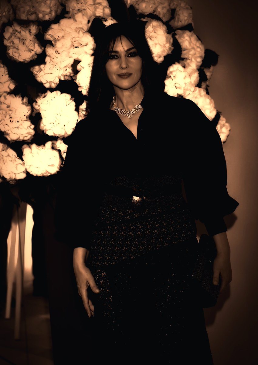 MIRADEATHL's tweet photo. ㅤ
Non scambiare la mia gentilezza per fragilità. Sono il fuoco che riscalda, ma anche quello che purifica. Al mio passaggio, resta solo ciò che è essenziale.  
ㅤ
  ─𝓯─  𝐂. 𝗏𝖺𝗇-𝖶𝖺̶𝗅𝗋𝖺𝗏ҽ𝗇. 𝓮. https://t.co/2s3t6rR6v2