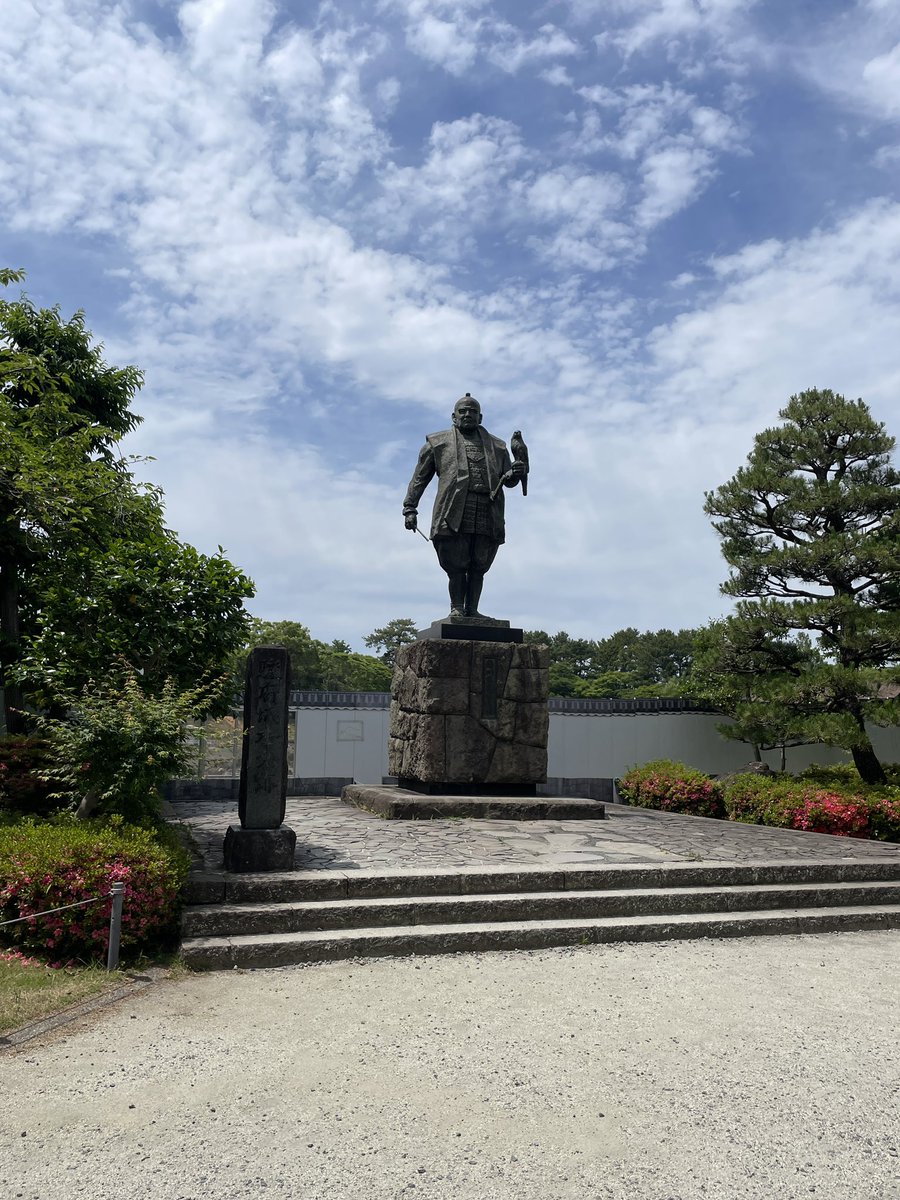 piman0530's tweet photo. バジキッズにとって
知らない人はいない
"駿府城"

でも駿府城の今を知る方は
実はそんなに多くないのでは🤔
#少なくとも私は知りませんでした
#駿府城跡
#週末はダンス大会等も開催
#今も昔も愛されてますね https://t.co/JsRBC9Hzy4