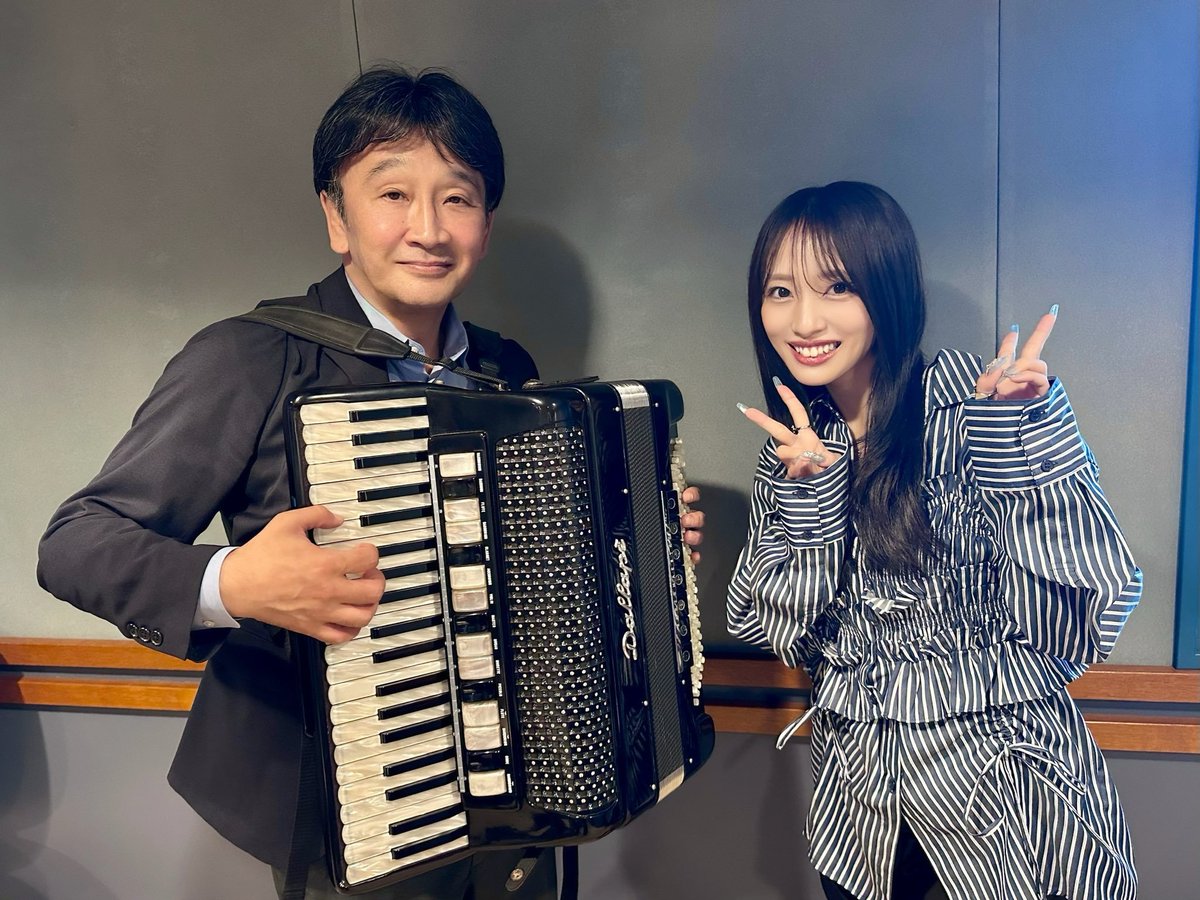 em_12_number's tweet photo. 火曜日＠トンボ楽器製作所さん📻️
社長さんの過去の経歴を色々と聴けた回、ハーモニカに続いてアコーディオンの音色も超絶お美しくて素敵すぎ😆
２日連続で生演奏を聴けてる見れてる美音ちゃんも羨ましさ、からの、美音ちゃんの話の引き出し方も安定に流石すぎた🌟
#向井地美音
#smile795  #nack5 https://t.co/aUW6s0W7Y3