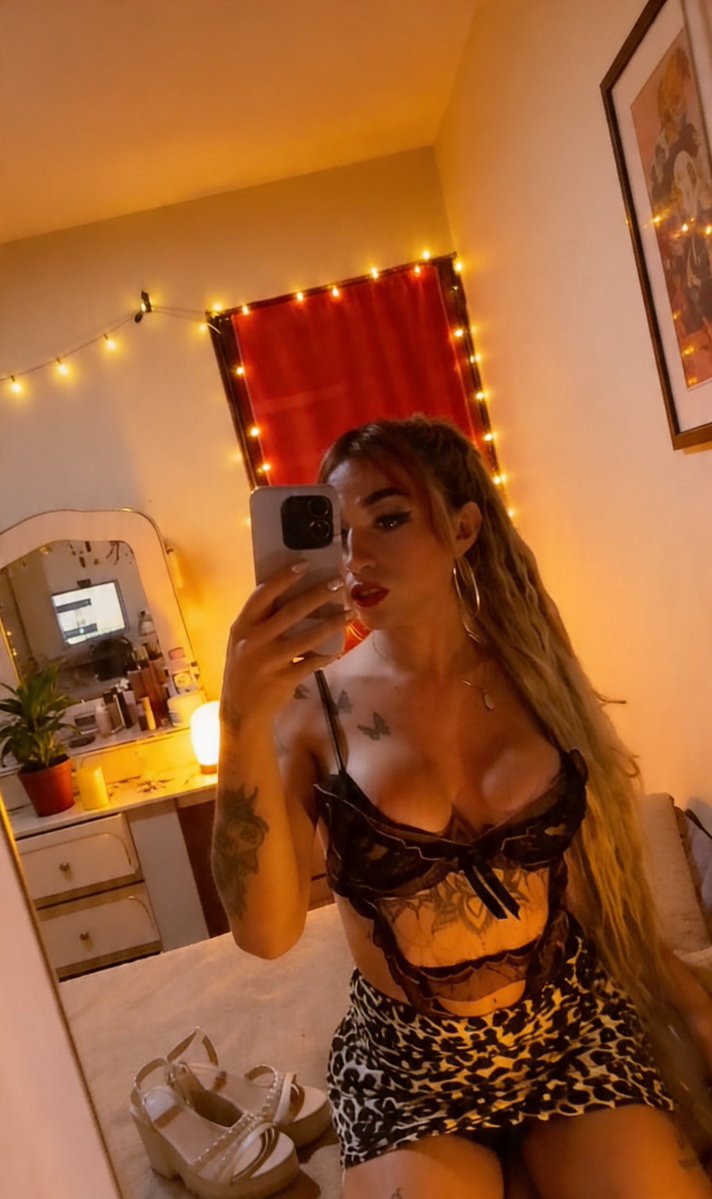Moniidayana12's tweet photo. Hola un saludo desde Bogotá chica trans hablemos al.privado #sur https://t.co/g9YveWbxgR