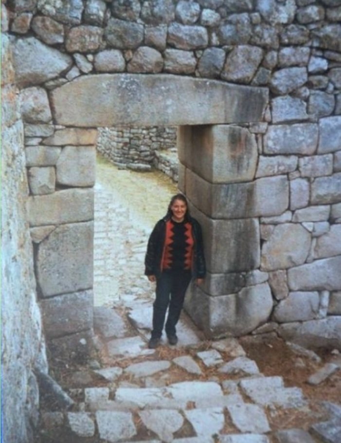 fatima_opart's tweet photo. Hace unos años, en un mes de julio visite la ciudad del #Cuzco, conociendo los espacios históricos de #Sacsahuaymán, #Ollantaytambo y #MachuPicchu.
Fue una experiencia inolvidable. 
Tiempo después me inspiré y escribí mi poema MachuPicchu.
#Perú 

https://t.co/uyeDw7wARh⁷ https://t.co/HxZkjHD8Rk