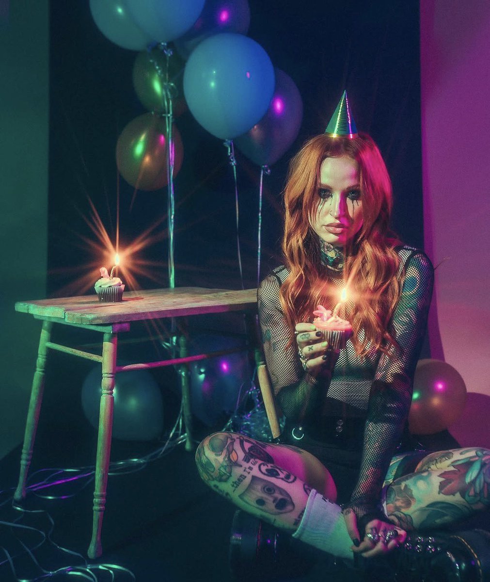 SmokingScar's tweet photo. “Pretty, petty, and completely unbothered.”

😈 Ginger Marie Spencer’s younger sister 
💔 Heart breaker 
🔪 Ginger taught me a lot. Mostly how to smile while causing problems. 

“Don’t give me a reason to go off like a bomb.” https://t.co/0HeOXsbzDA