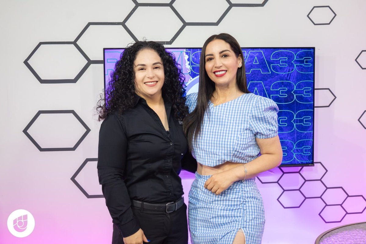 cesunoficial's tweet photo. La Mtra. Gabriela Cervantes visitó Canal 33 para hablar sobre Aduanas y Logística 📦

Lugares disponibles para iniciar en septiembre en Modalidad Escolarizada 🎓

Solicita información

#AduanasYLogística #EstudiaEnTijuana #CESUN https://t.co/HEuOQdw6rw