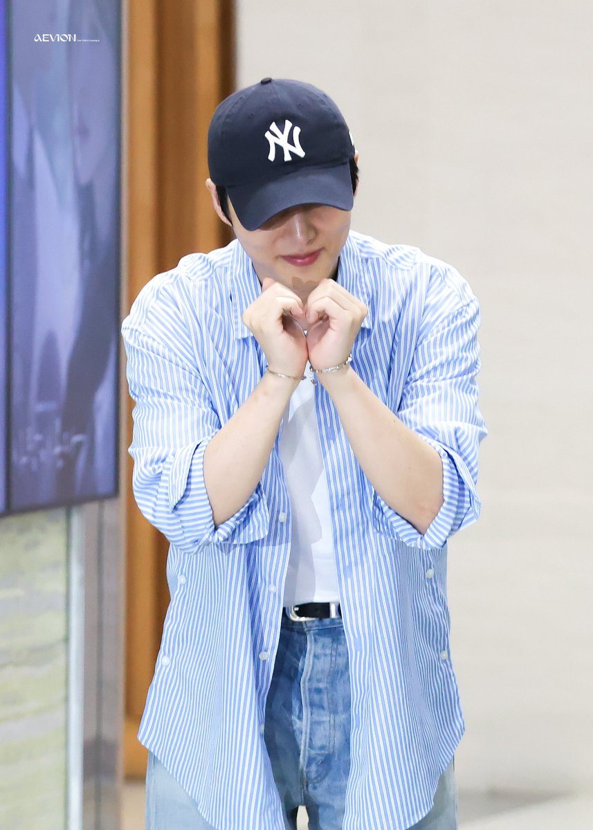 AEVION_YK's tweet photo. 260728 폴킴의 가요광장

영혀니 사랑 가득 받아♡♡
#영케이 #YoungK #데이식스 #DAY6 https://t.co/o9xN20amhQ