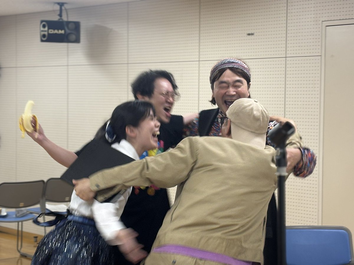 ramunemisato's tweet photo. 【初日まであと8日のみさと】
上手くいかないときの方が多くて、でもそれでも笑っていられるのは、周りに人がいるからなんだよな、と思える作品です！

#タオヤン飯店
#ドリル饅頭

🎟️チケット情報🎟️
2026年
8/6(木)19:00 
7(金)19:00 
8(土)12:30 お早めに！
8(土)16:30 
9(日)13:30 お早めに！ https://t.co/eolx6h4iRe