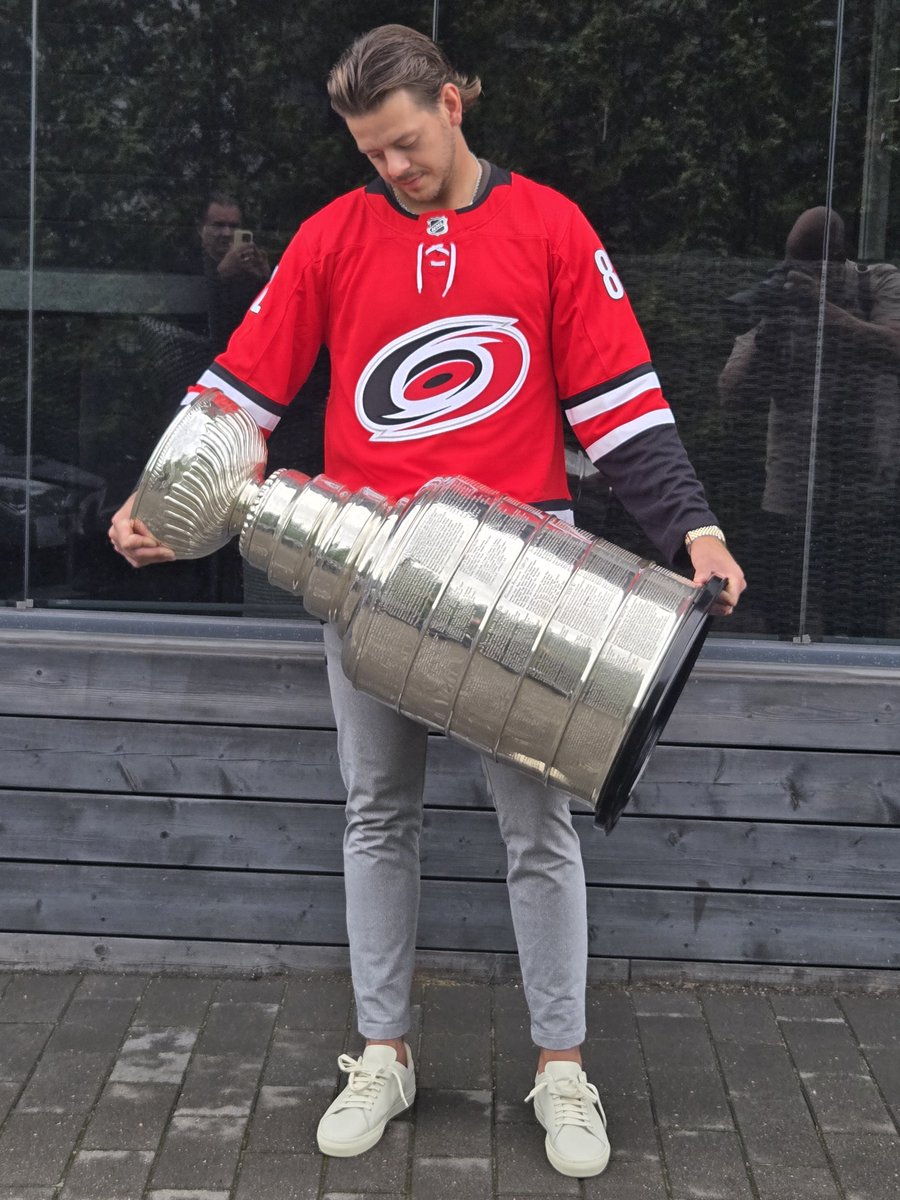 keeperofthecup's tweet photo. KK brings the #stanleycup back to his hometown in Pori Finland.  @nhl
@HockeyHallFame @Canes https://t.co/BeU63M2rpN