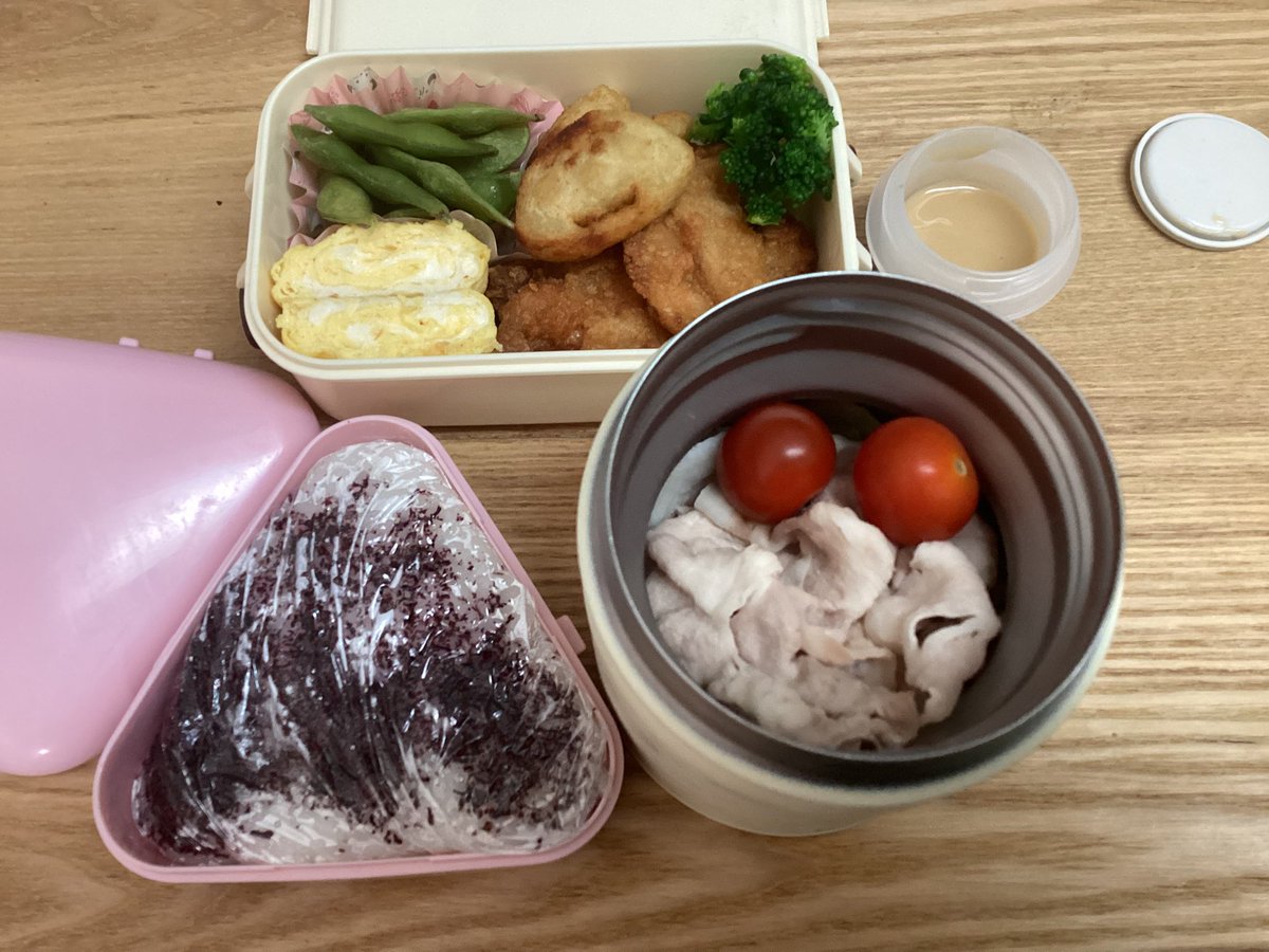 sin532282452's tweet photo. 水曜日の父弁、あっついからメインは冷しゃぶにしてみた https://t.co/0UWc5y7bRG