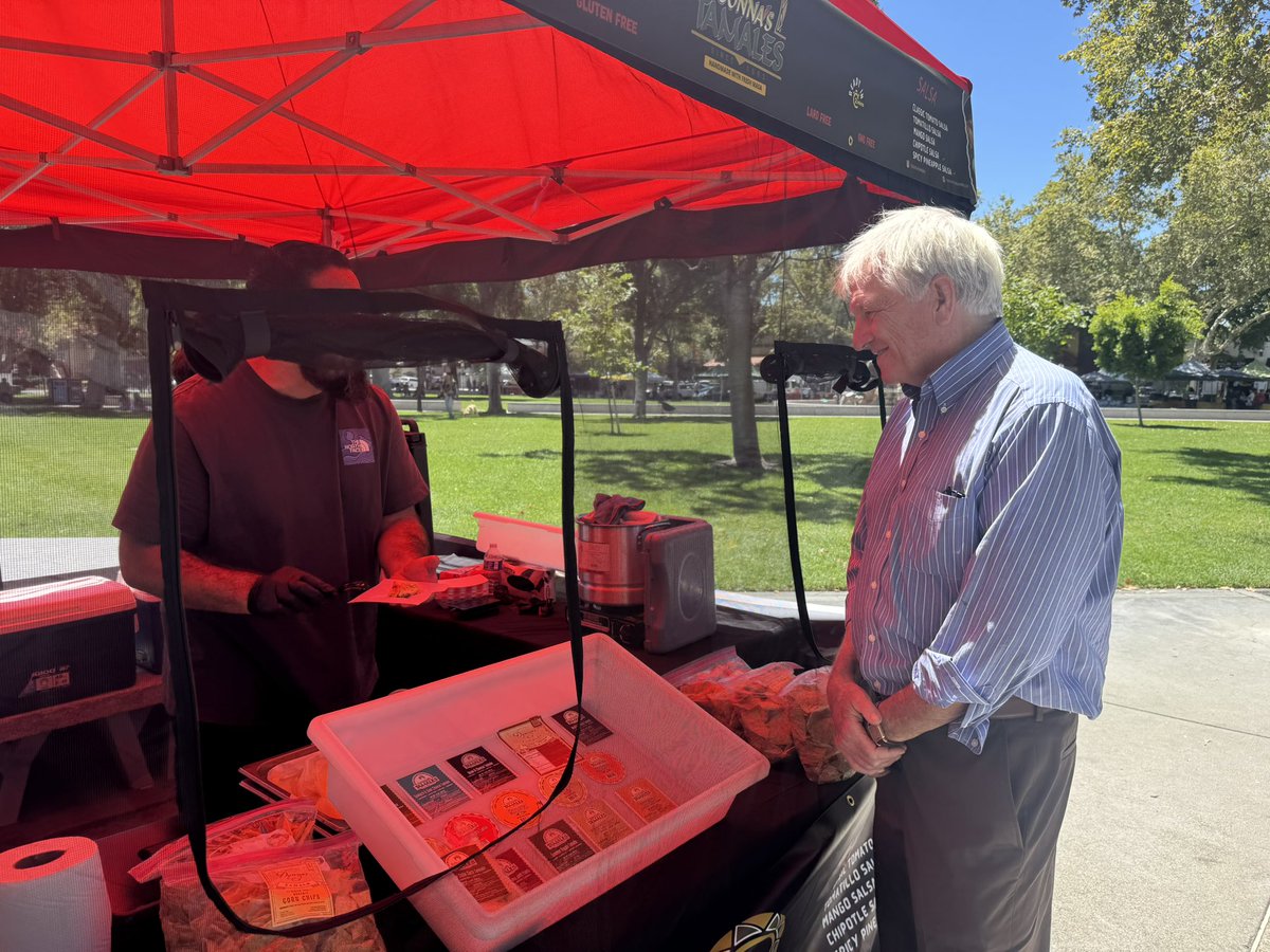 RepDeSaulnier's tweet photo. Like a lot of Californians, one of my favorite places to visit in the summer is a local farmers’ market. I stopped by the Concord Farmers’ Market today, met with vendors and community members, and discussed recent USDA grant funding to support local farmers’ markets. Glad to see that business is booming and our community is supporting local farms and vendors!
