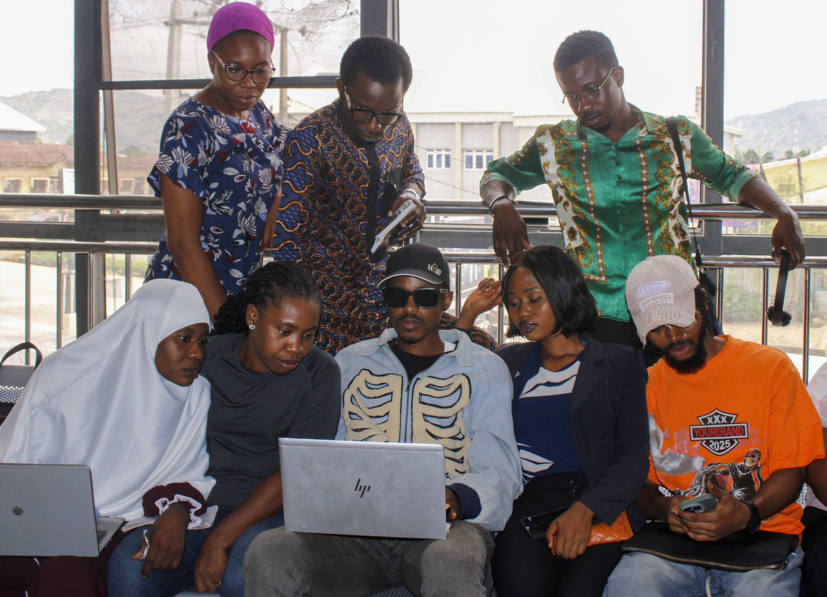 earlycodetech's tweet photo. Social Media Marketing and Photo Editing session at Early Code Computer Institute, Abuja!
TVET trainees under the IDEAS Project collaborating closely, reviewing work on laptops and sharpening practical digital skills. 
#IDEASProject #SkillsForJobs #TVETNigeria #WorldBank https://t.co/2kJORtK9C0