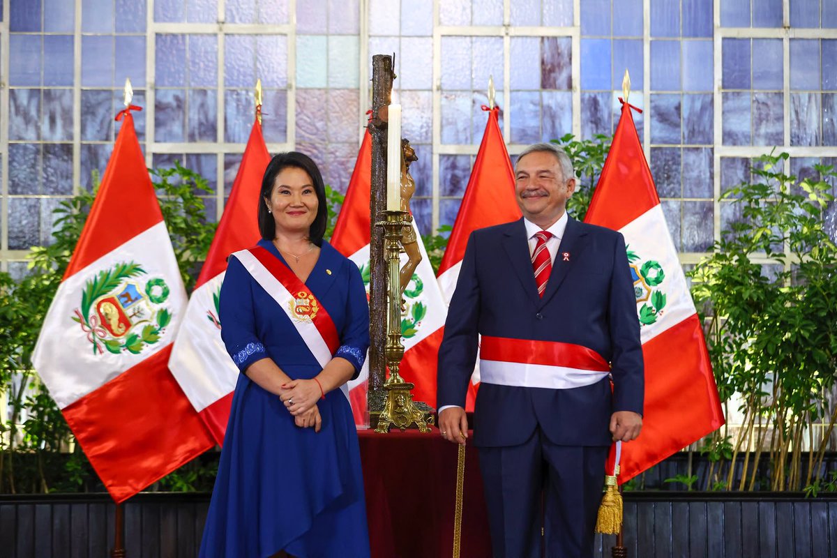 MinCulturaPe's tweet photo. 🇵🇪 | El abogado Alberto Beingolea juró esta tarde como ministro de Cultura, integrándose al Gabinete Ministerial presidido por Luis Galarreta, en el Gobierno de la presidenta Keiko Fujimori. https://t.co/rCi2qAFA16