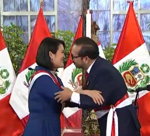 Sinverguenzas_P's tweet photo. 🚨 De jefe de personeros a ministro de Salud, sin experiencia en el sector.

A Keiko Fujimori no le importa solucionar el tema de la Salud, su prioridad es pagar el favor a Luis Dyer. https://t.co/qTc4fSMMsH