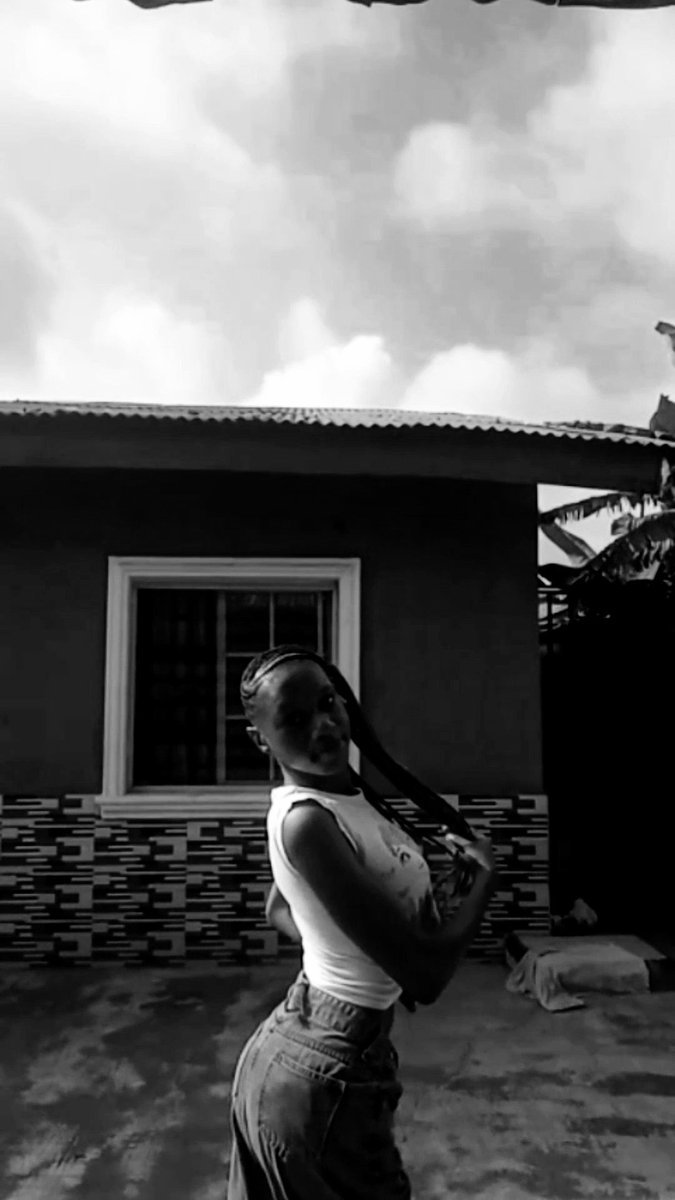 𝑫𝒐𝒓𝒂💋 tweet media