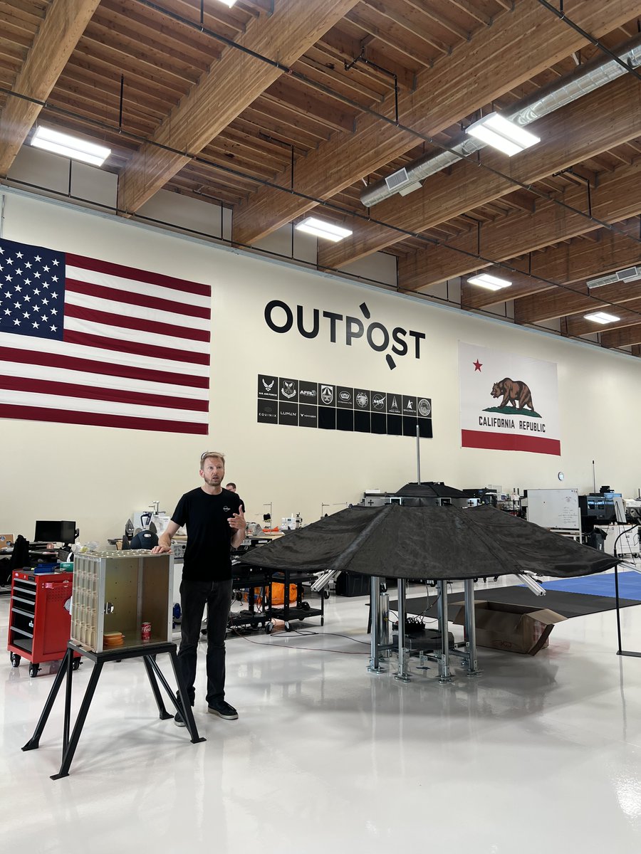 CrystalEBentley's tweet photo. Tomorrow we head to the desert to film a helicopter dropping a payload of supplies to earth. A paraglider will then, hopefully, deploy and be guided by an autonomous robot named Gizmo to a target. One day, the payloads will be dropped from space. 

So, that's new. https://t.co/k7hFolTMwv