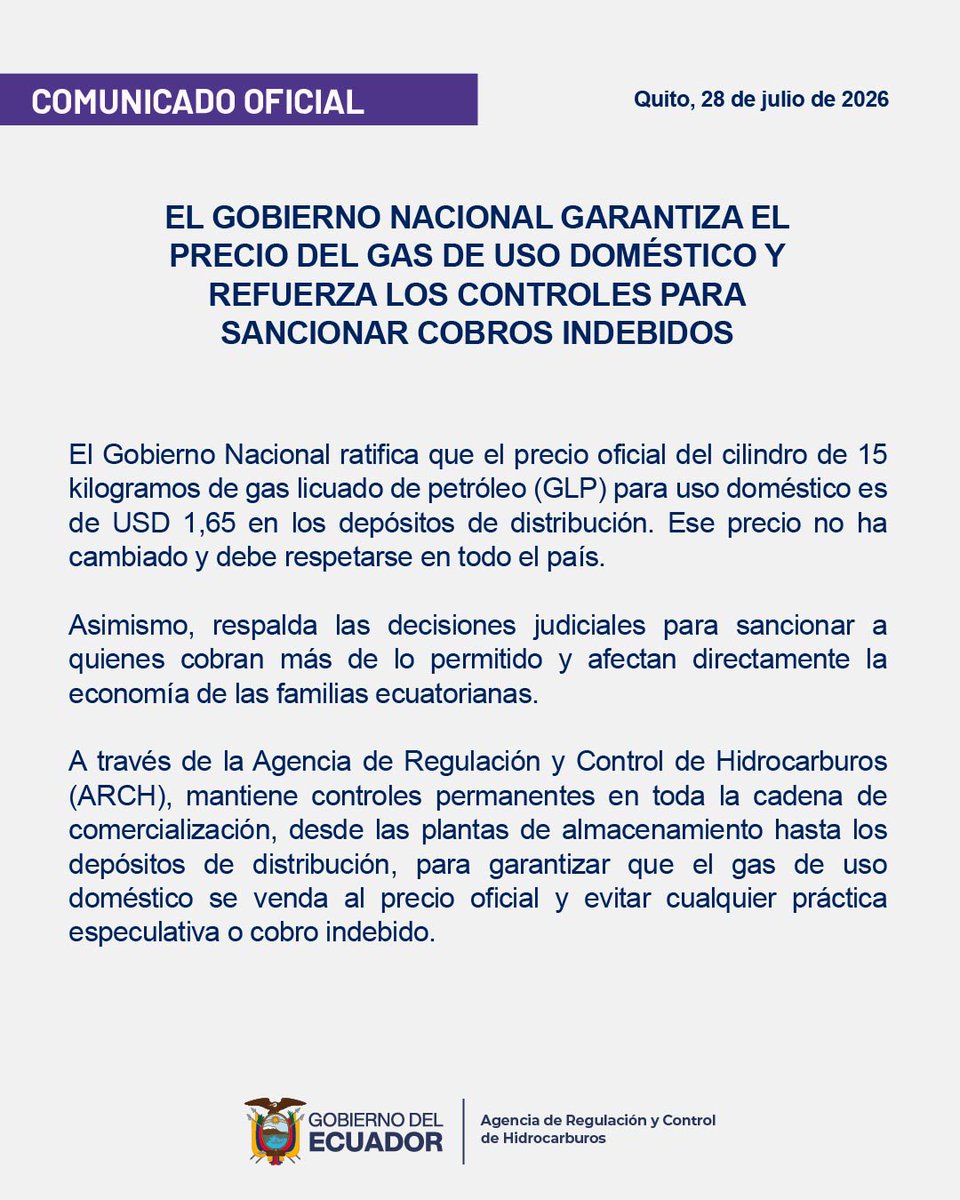 CentralNewsEC's tweet photo. El Gobierno de @DanielNoboaOk ratifica que el cilindro de 15 kg de GLP para uso doméstico sigue costando $1,65 en los depósitos autorizados.

⚖️ Las sanciones judiciales ya están en marcha para quienes cobren de más. https://t.co/OOzCwTUPJK