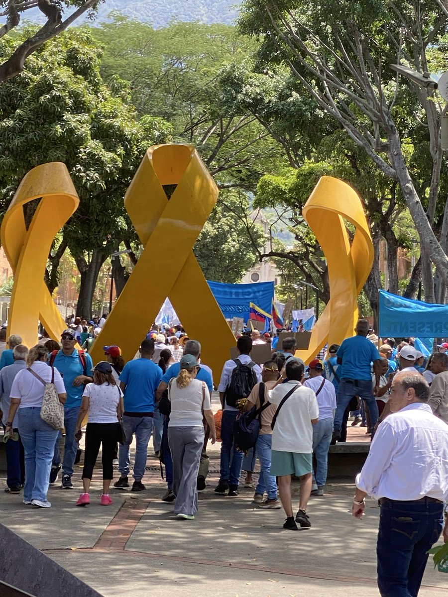 anitico's tweet photo. Venezuela entera no sabe de otro nombre, que no sea el de @MariaCorinaYA para dirigir los destinos de nuestro país. Ella y su equipo es la única q tiene un programa serio para reconstruir, adecentar y desarrollar la República que nos vio nacer. Con @MariaCorinaYA hasta el final. https://t.co/RwCLwPA5Da