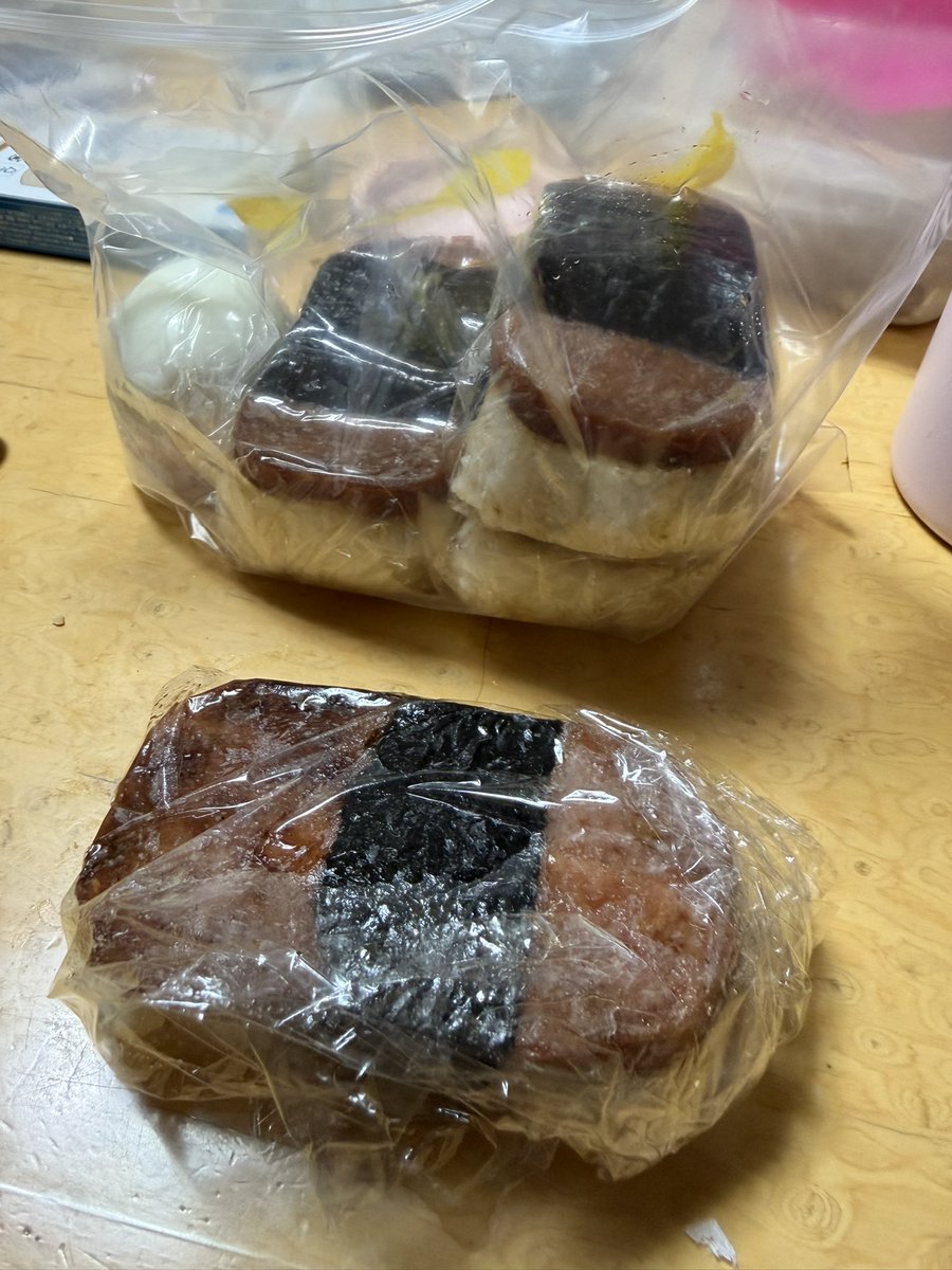 Jimmy56321567's tweet photo. SPAM 

娘が作ってくれた。

レシピは、Hawaiian Style

美味い！

一回で食べるのがもったいなくて
夕食と翌日の昼食にわけて
味わいました https://t.co/L0oBBWHJfr