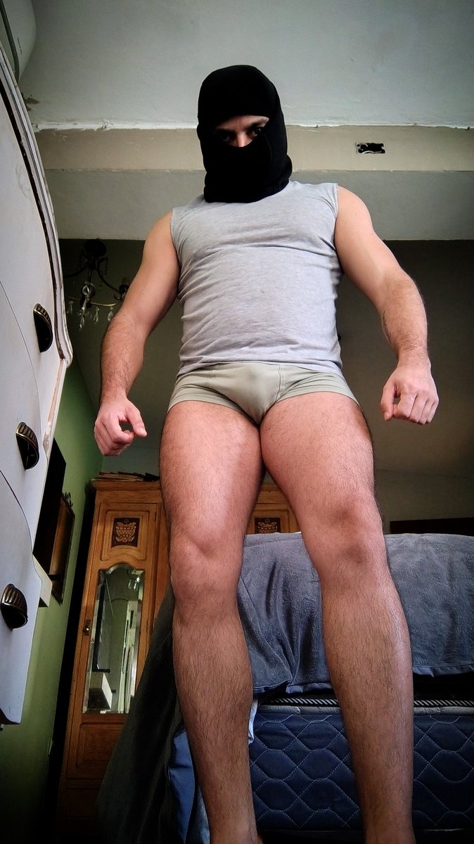 alpha_xz7's tweet photo. Haras lo que Alpha diga y quiera 👣🥷😈🧦
#malefootdom #dominat #dominantfeet #FeetWorship https://t.co/BTV9SqvLdT