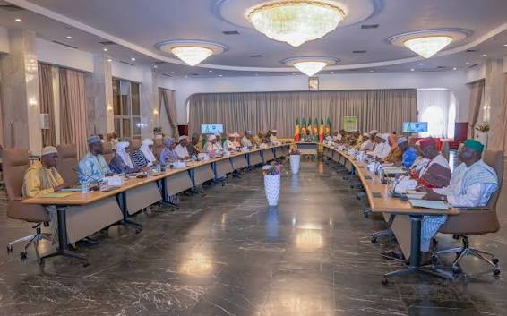 nandi_info's tweet photo. Villages, fractions et quartier : Le Gouvernement réforme le statut des chefferies traditionnelles pour mettre fin aux blocages dans la désignation des chefs et renforcer la gouvernance locale dans le respect des coutumes.
https://t.co/i1EinMpgA0 https://t.co/6d1XefZ4VO