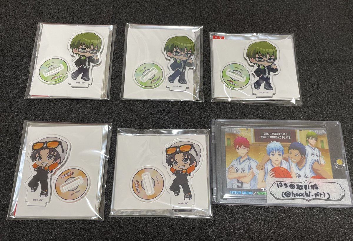 hacchi_tiri's tweet photo. 【交換】黒子のバスケ　黒バス　A3 タワーレコード　ブラックコーデ×カラーヘッドフォンver. アクスタ　アクリルぷちスタンド　

【譲】青峰　黄瀬　火神　紫原　緑間　高尾　氷室
【求】赤司 >定価+郵送の場合は送料

池袋などお手渡しor郵送
緑間くん1点初期傷あり↓ https://t.co/Zyljx3fzRn
